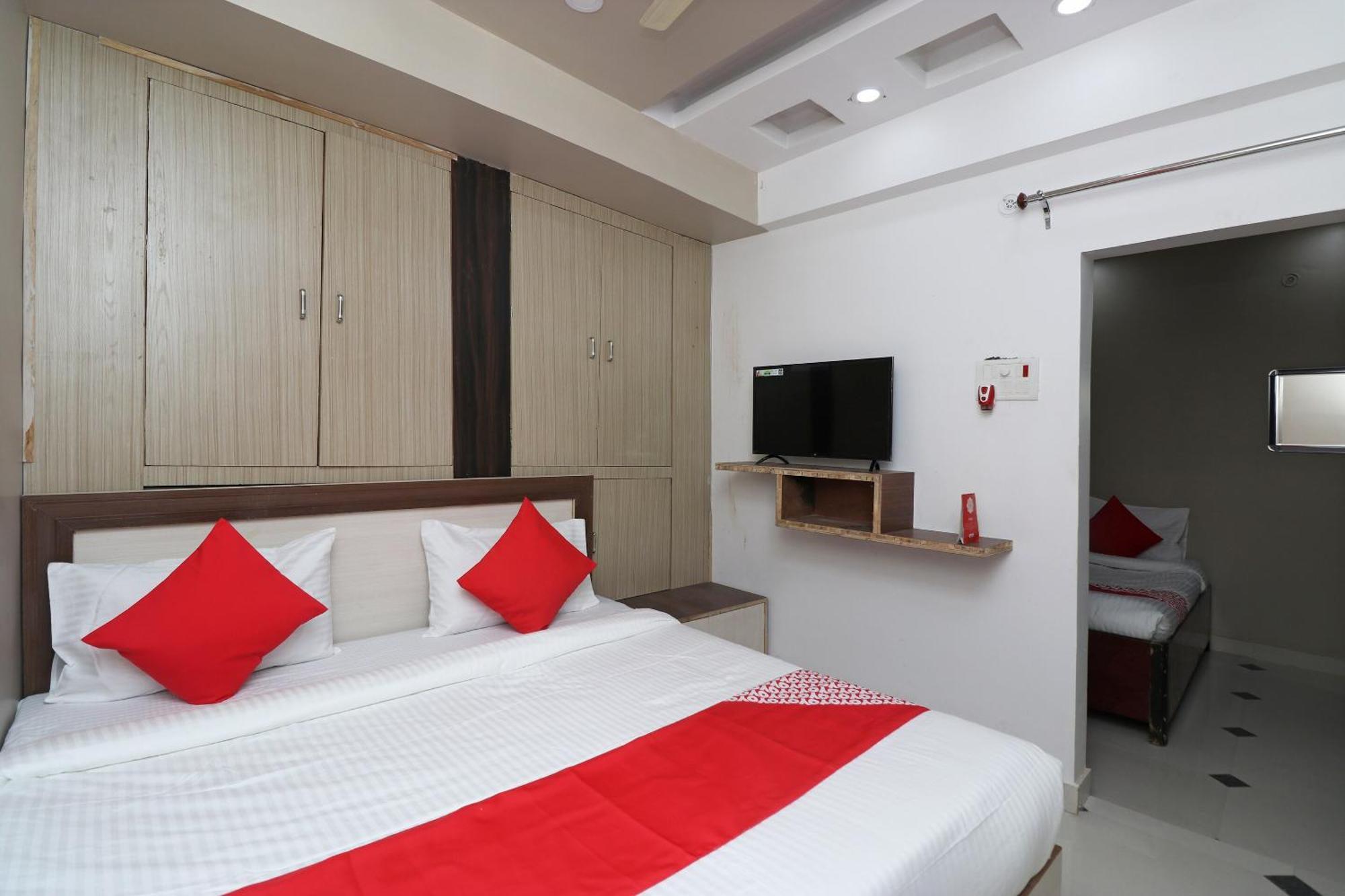 Hotel O Swastik Resort Colonelganj Exterior photo