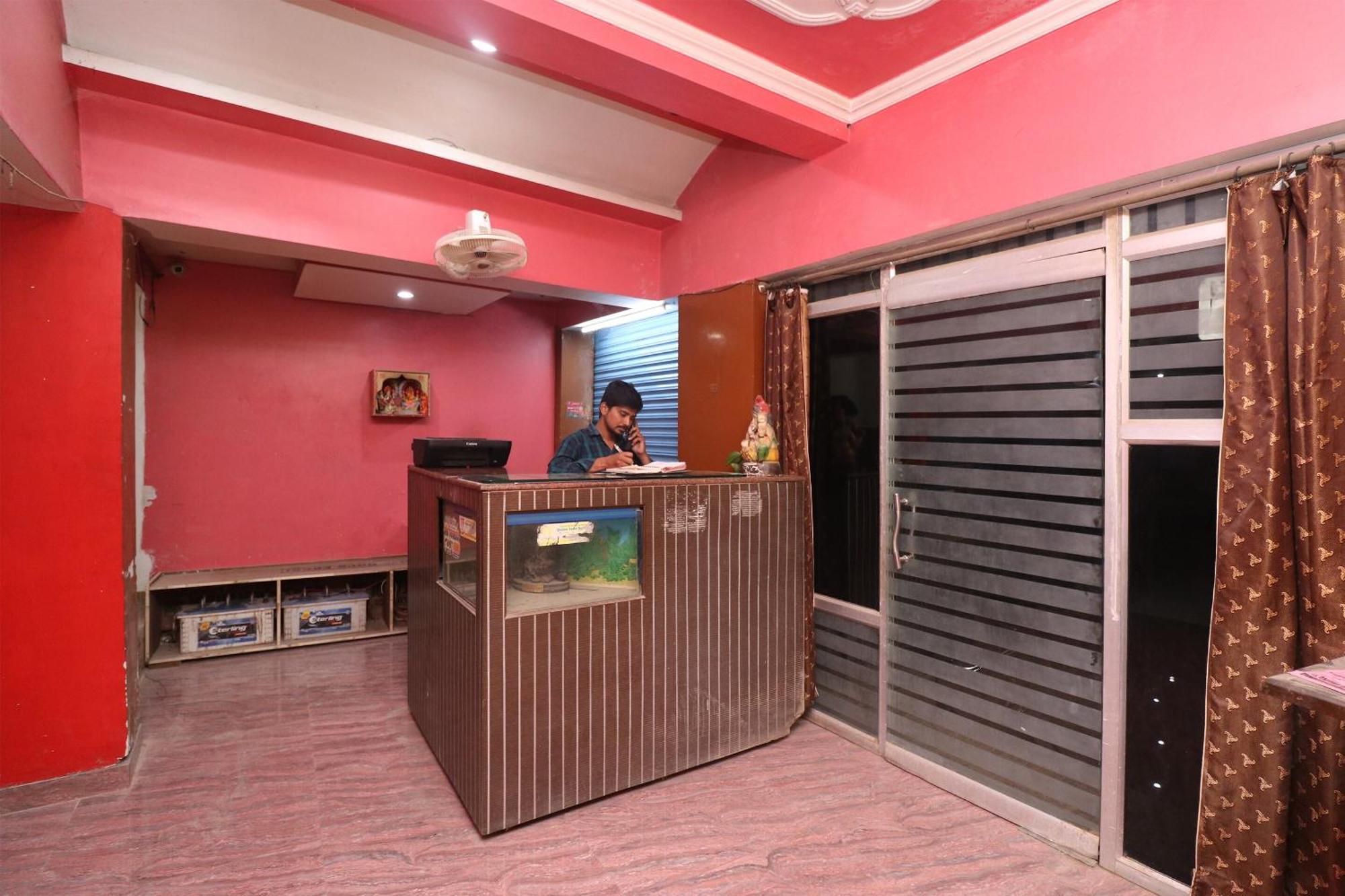 Hotel O Swastik Resort Colonelganj Exterior photo