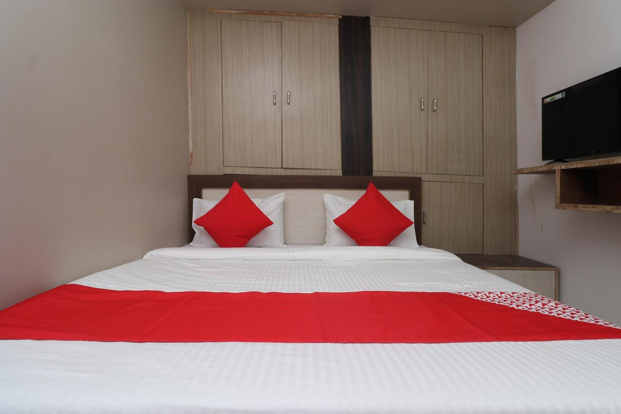 Hotel O Swastik Resort Colonelganj Exterior photo